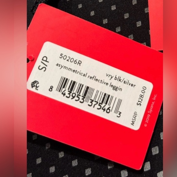 SPANX Reflective Leggings - Picture 7 of 12